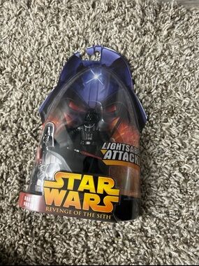 Star Wars Darth Vader Figure with Red Lightsaber and Purple Helmet Pack